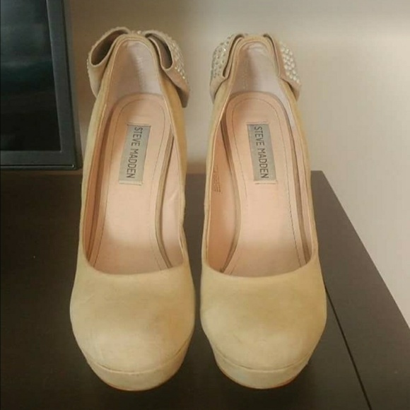 Steve Madden Suede Stilettos - Picture 2 of 4